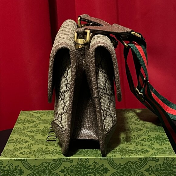 Gucci Neo Vintage Messenger Bag, GG Supreme canvas w/ brown leather trim - Picture 2 of 3